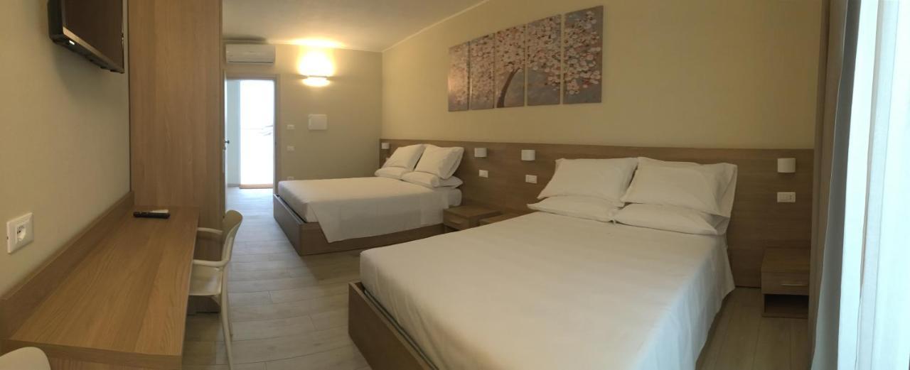Hotel TERRAZZA Room Castrezatto Exterior foto